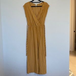 Caution To The Wind Women’s Yellow Jumpsuit Size Medium Style # F4877-GBS